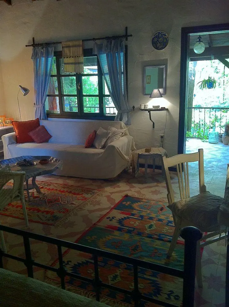 Pensjonat Bakkhos Guesthouse Kusadası