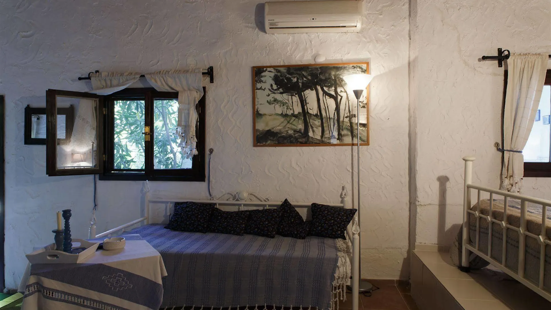 Bakkhos Guesthouse Kusadası