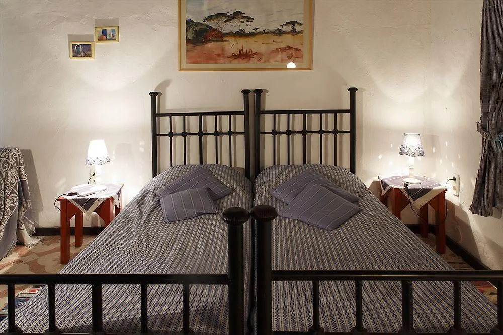 Bakkhos Guesthouse 쿠사다시 게스트하우스