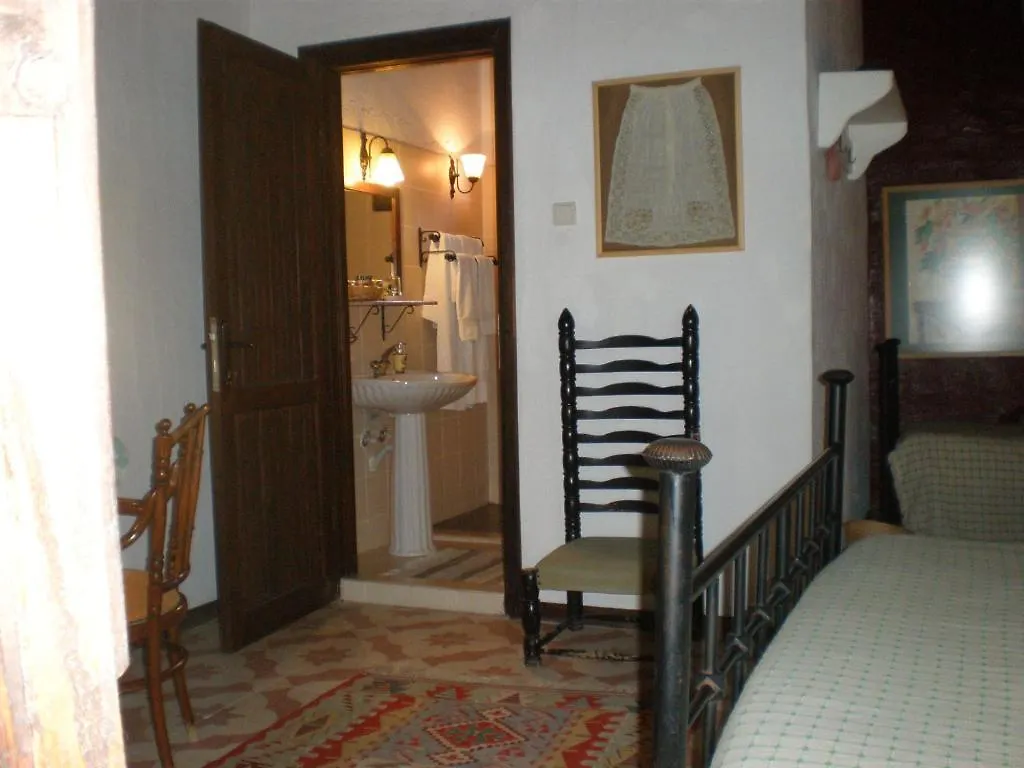 Bakkhos Guesthouse 쿠사다시 게스트하우스