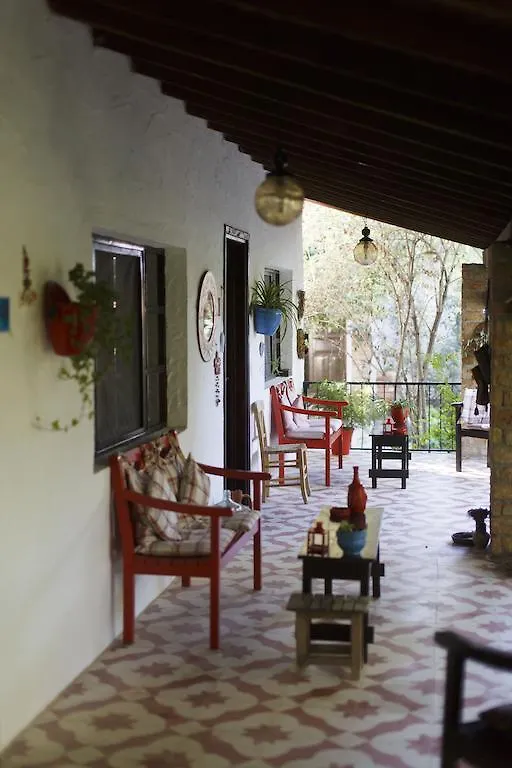 게스트하우스 Bakkhos Guesthouse 쿠사다시