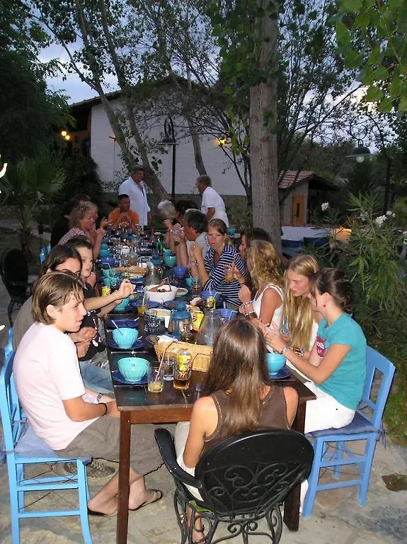 게스트하우스 Bakkhos Guesthouse 쿠사다시